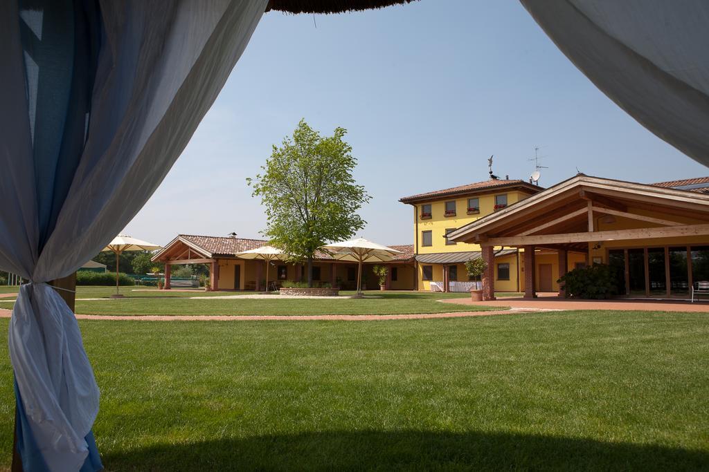 Corte All'Olmo เวโรนา ภายนอก รูปภาพ